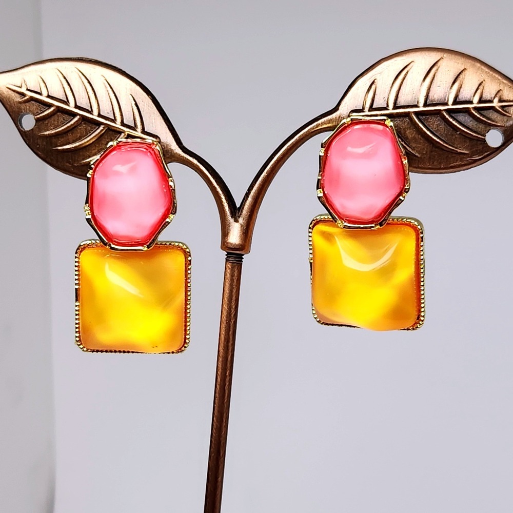 Pink and Yellow Geometric Resin Drop Earrings Gold Tone Statement Jewelry 1.5"